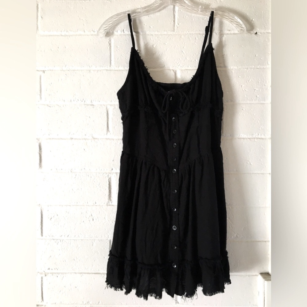Urban Outfitters Black Sleeveless Button-Front Women's Dress 🍂🖤